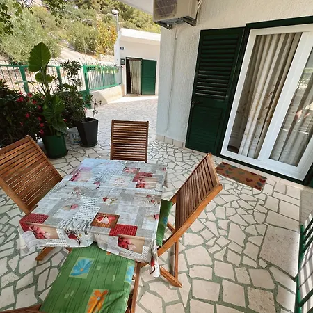 Nediljka - Dolac, * Primošten