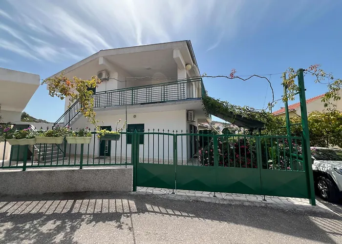 Nediljka - Dolac, Appartement *