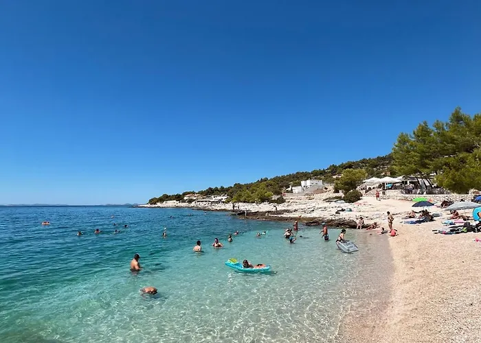 Nediljka - Dolac, * Primošten