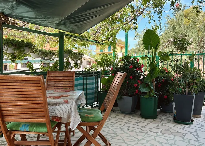 Nediljka - Dolac, * Primošten