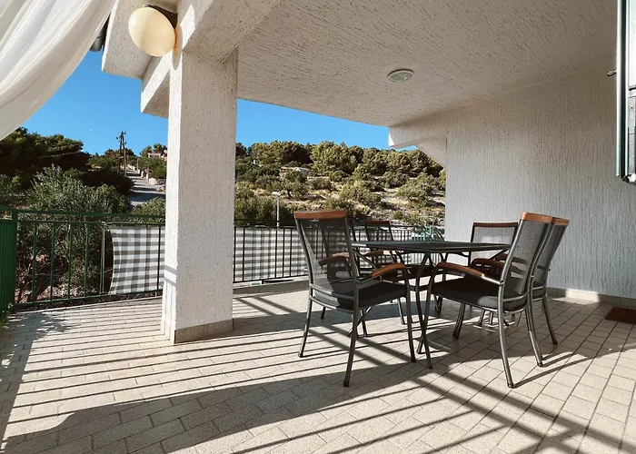 Nediljka - Dolac, Primošten