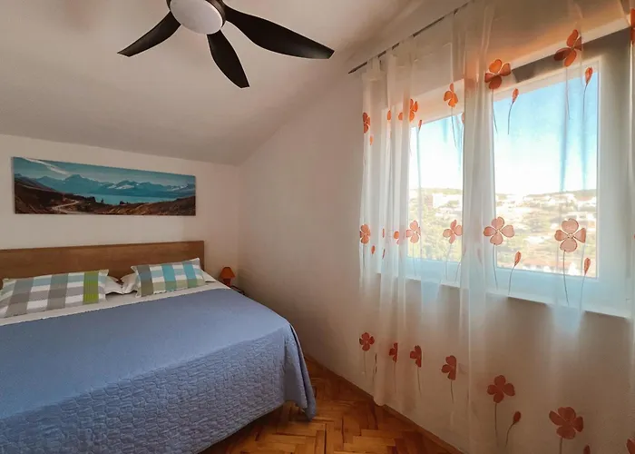 Nediljka - Dolac, Apartamento