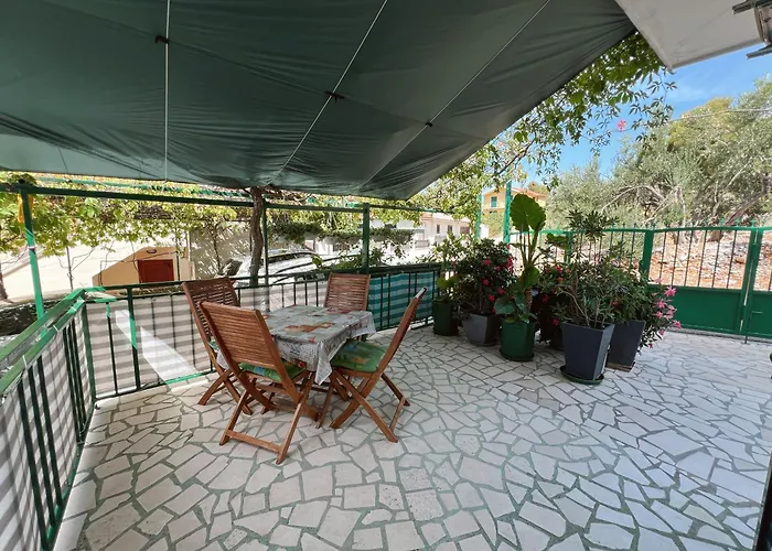 Apartamento Nediljka - Dolac,