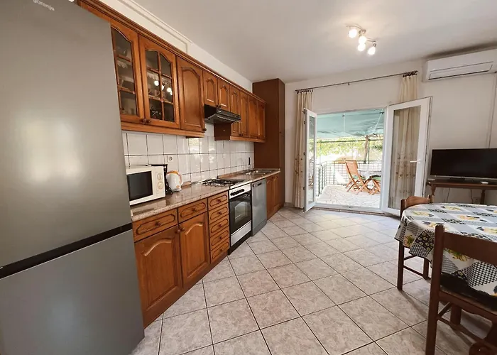 Nediljka - Dolac, Apartamento *