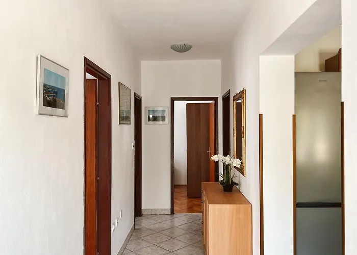 Nediljka - Dolac, Primošten