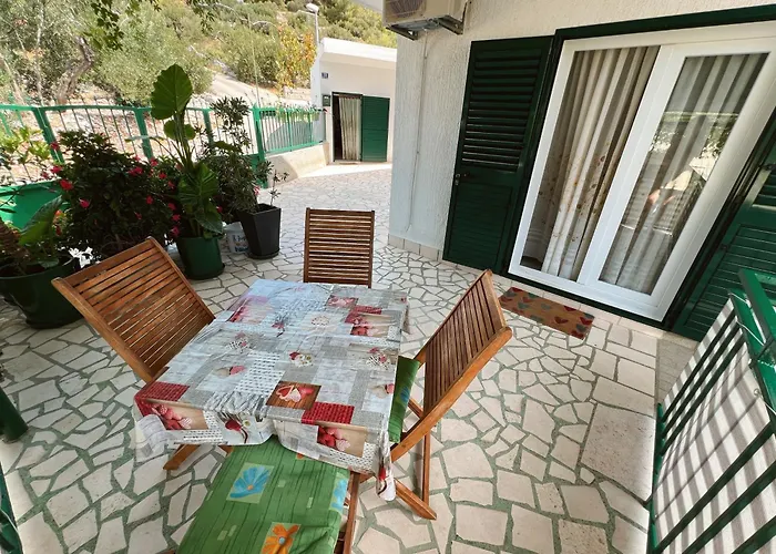 Nediljka - Dolac, * Primošten